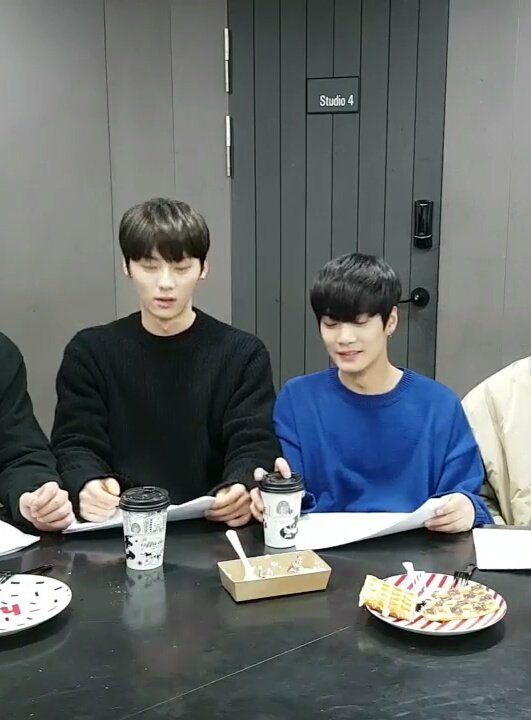 ㄱ 늉페스가 얼마나 얽히고 설켯냐면 짤만봐도 | 인스티즈