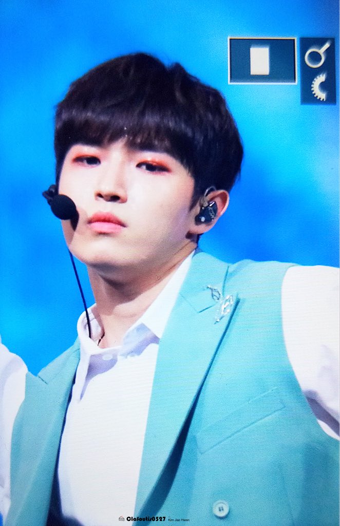 와 김재환 눈화장 조금 오바야.. jpg | 인스티즈