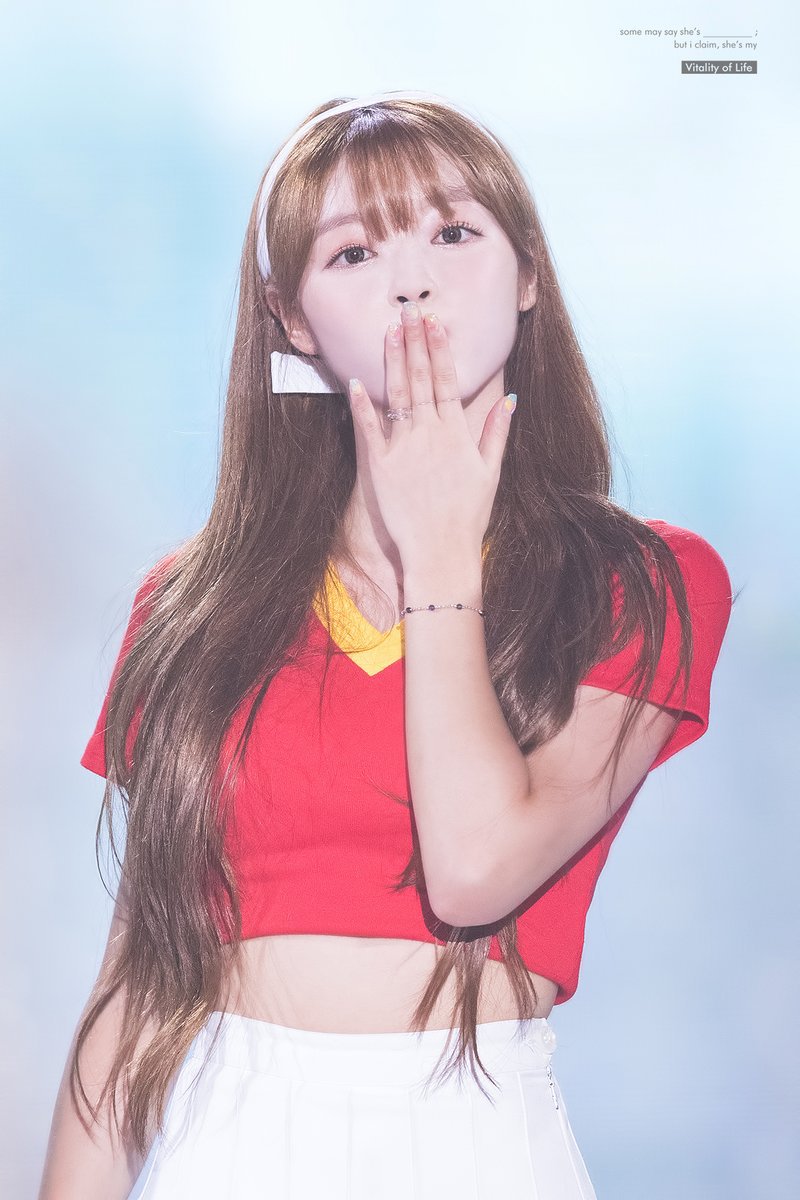 옴걸 유아 진짜 인형같아.... 너무 예뻐.............. | 인스티즈