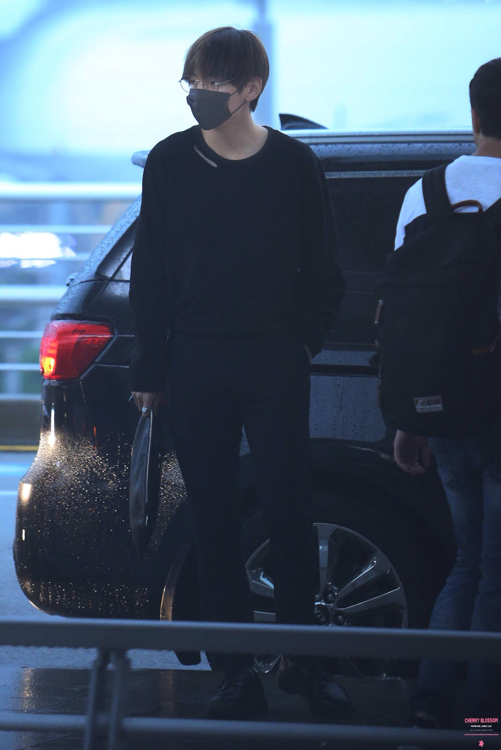 방탄은 사복 올블랙도 다 느낌이 다르다 | 인스티즈