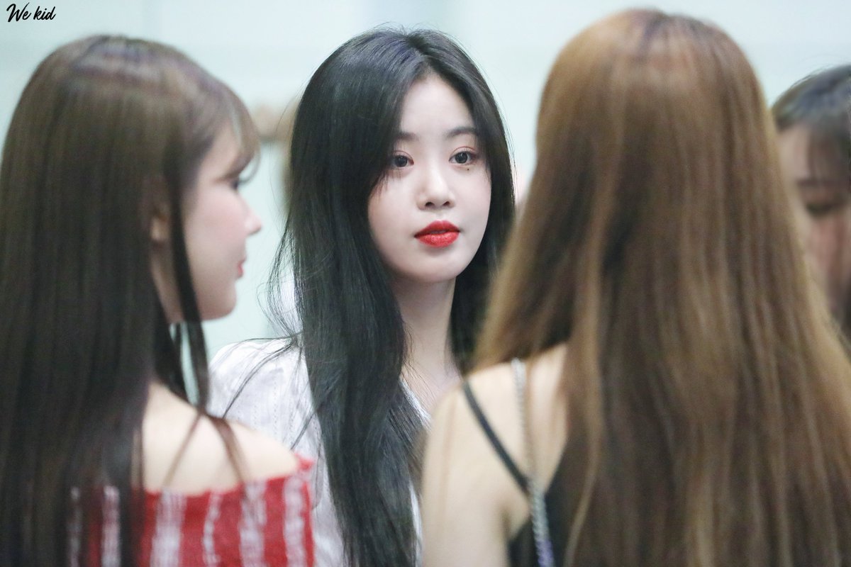 아이들 수진 눈 화장 연하거나 안 한거 진짜 확 달라보여 | 인스티즈