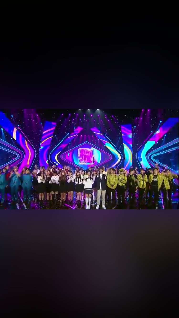 여기서 노란옷 누구야? | 인스티즈