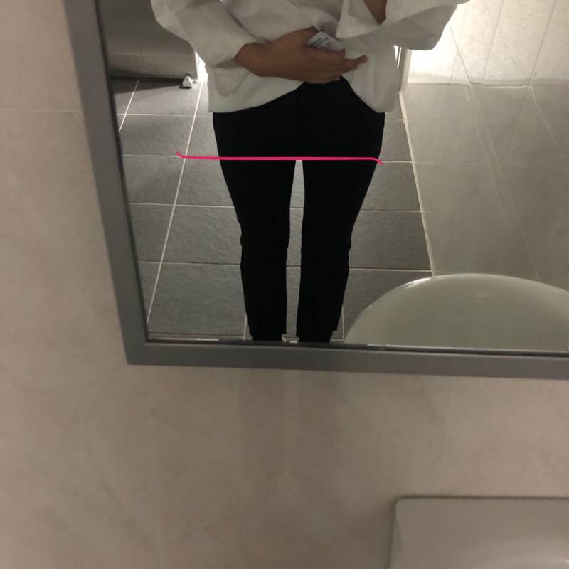 익들아 걸을때마다 저렇게 접히면 바지가 큰거니...? | 인스티즈