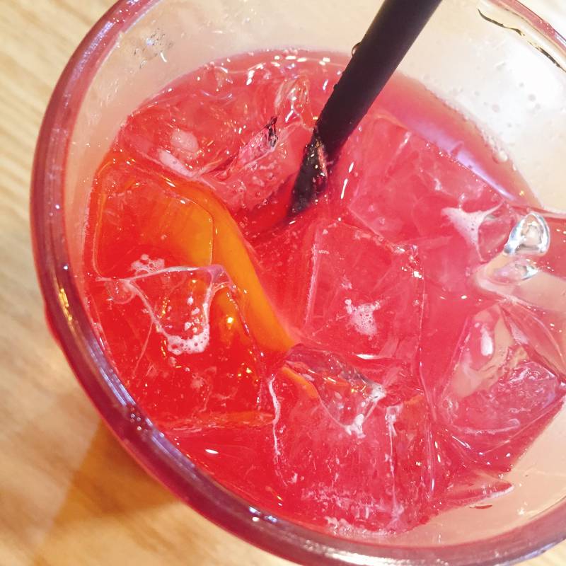 혼자 카페에 있으려니 머쓱하다 | 인스티즈