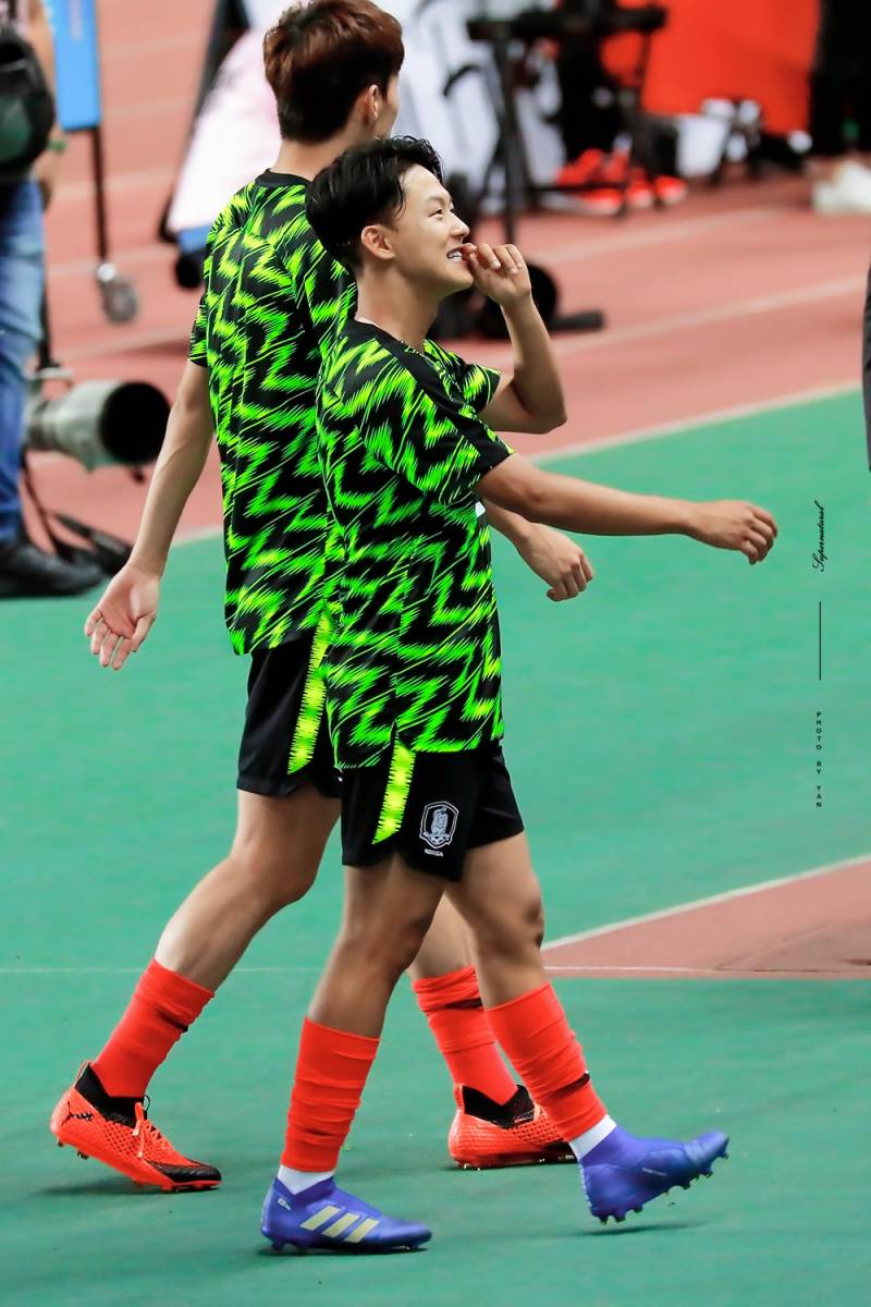 이승우 선수 옆에 누구지 | 인스티즈