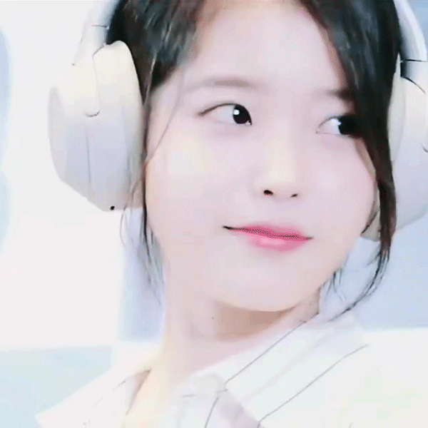 앞머리 다 기른 오늘자 아이유..jpg | 인스티즈