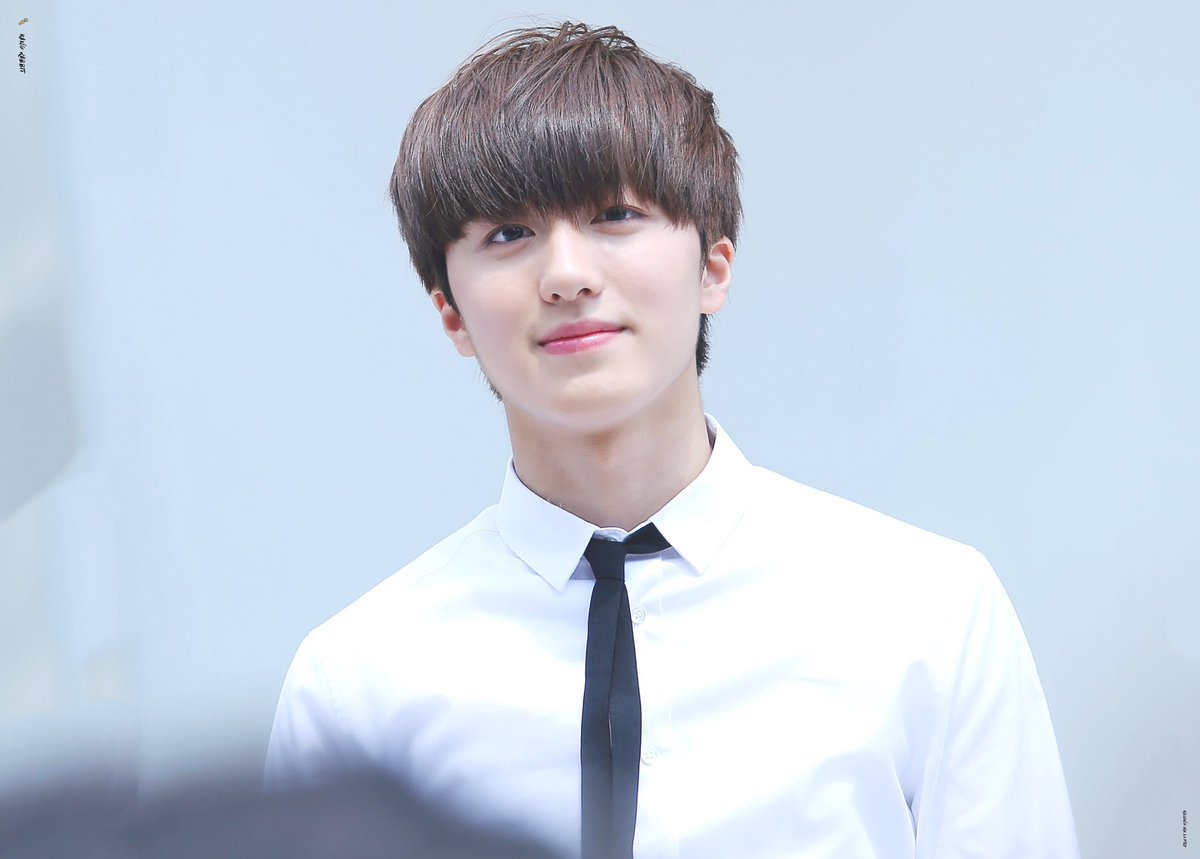 🍑아가토꾸 찬희 사진 모음🍑 | 인스티즈