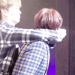 이창섭 육성재 투닥투닥 하는거 빨리 보고싶은데 | 인스티즈