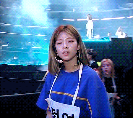 지브리 애니메이션에서 튀어나온 것 같은 두 여자 아이돌 | 인스티즈