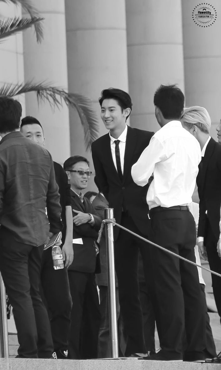 엑소 신랑 모먼트.. 환장하겠다 | 인스티즈