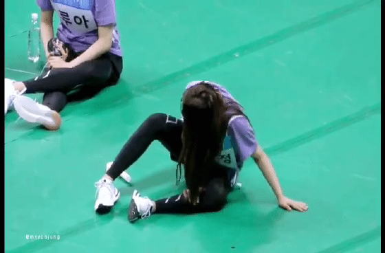 팬들한테 먹이금지 당한 최유정.gif | 인스티즈