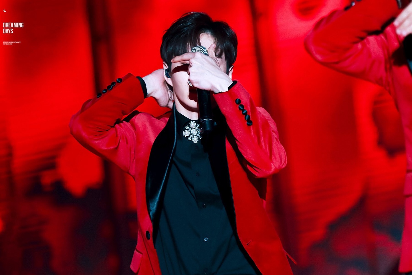 하 설들때문이야 이창섭 섹시 알리러 나왔습니다 | 인스티즈