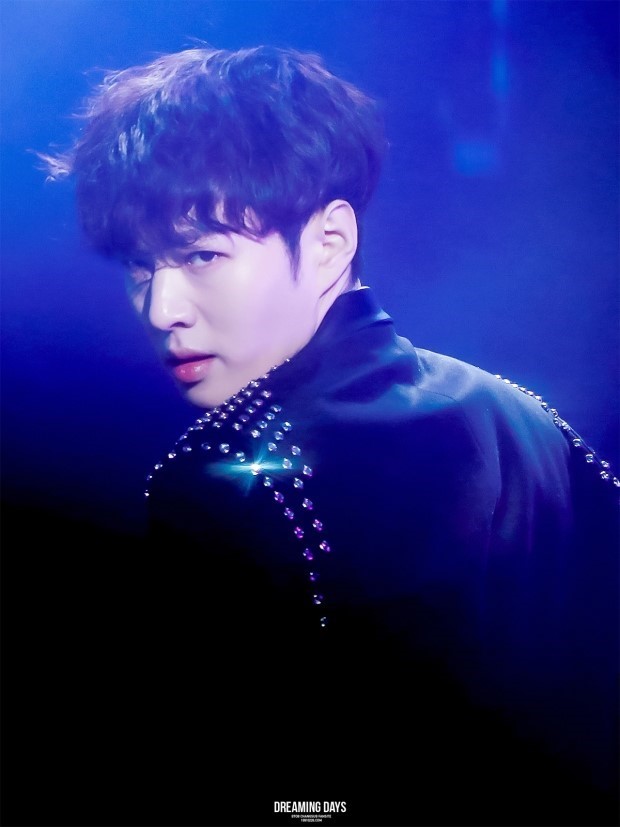 하 설들때문이야 이창섭 섹시 알리러 나왔습니다 | 인스티즈