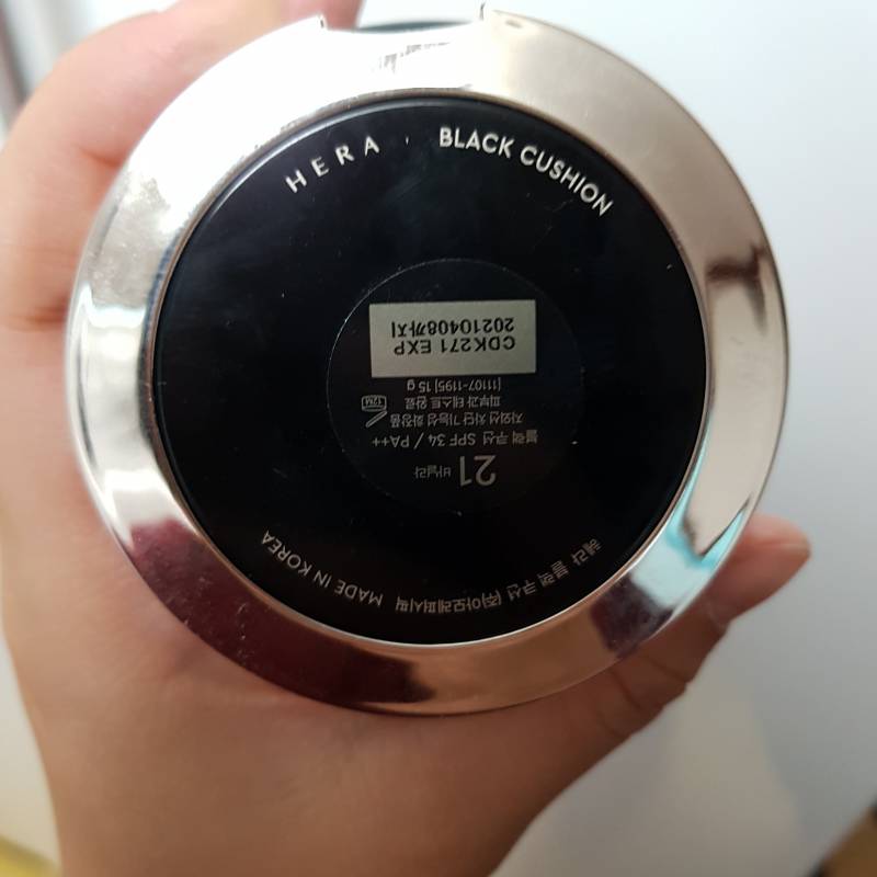 헤라 블랙 쿠션 21호 리필 포함 판매합니당! | 인스티즈