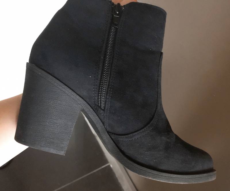 익들 나이런 신발 첨신는데 이거 낼 신으면 기어다닐 각이야?? | 인스티즈