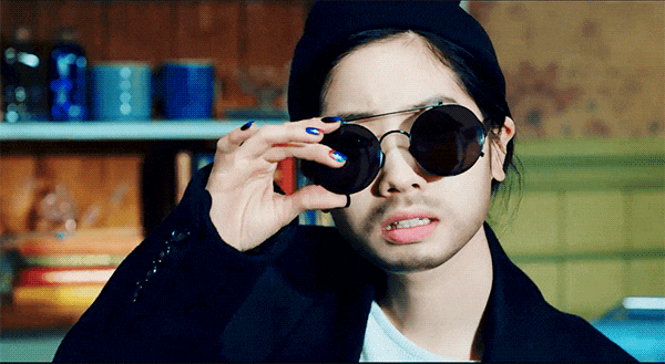 걸그룹 뮤직비디오 중 가장 충격적인 등장 | 인스티즈