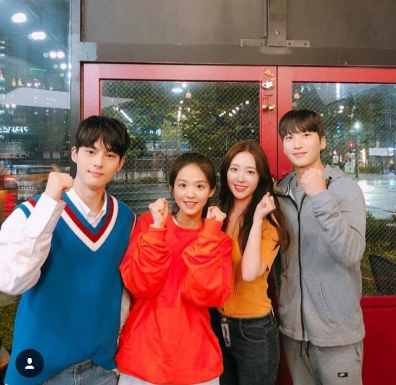 와 노잼봇 잘생겼다 | 인스티즈