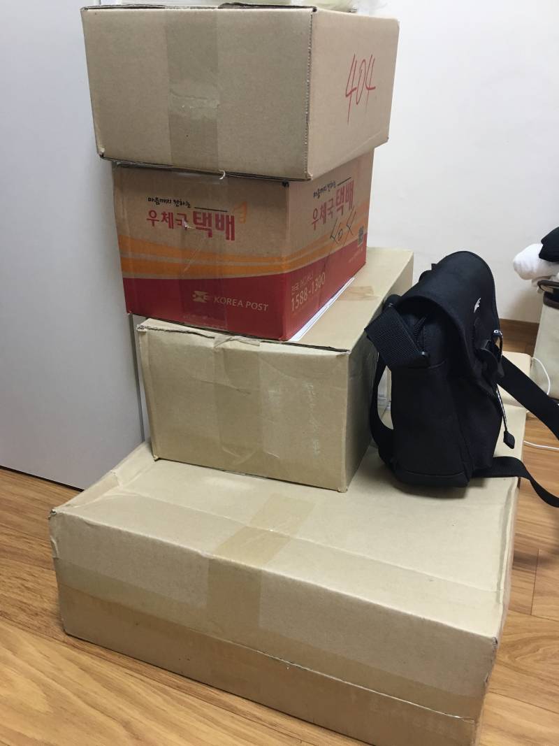 택배가 쌓이고 있어.. | 인스티즈