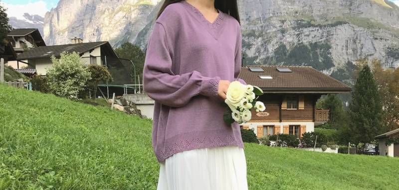 둘 중 뭐 살깡? 민증 사진 찍을 때 입을 옷이야 | 인스티즈