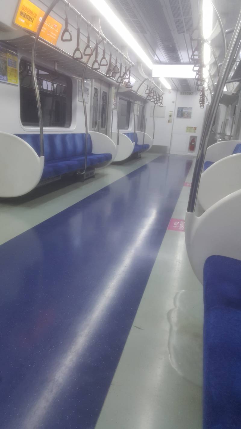 지금 지하철에 나혼자다~ | 인스티즈