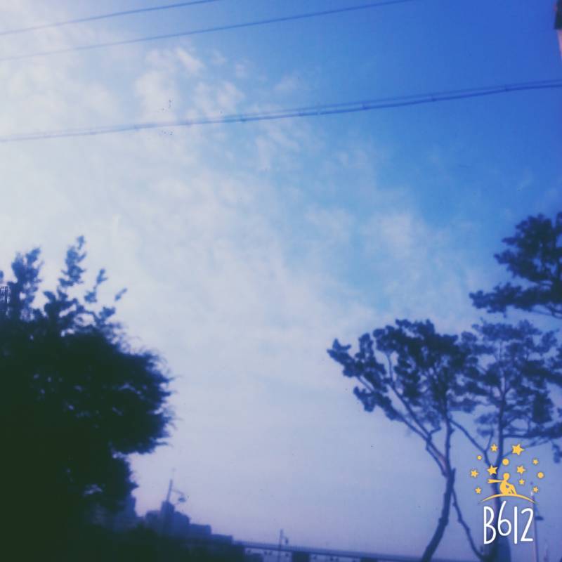 나 고3 때 아침마다 (거의) 매일 하늘 찍었던거 발견했는데 너무 아련해져써 ㅠㅠㅠ (사진많음주의) | 인스티즈