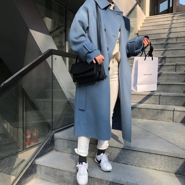 🙋🏻🙋🏻24만원 코트 이거 살 말 골라줘😥 | 인스티즈