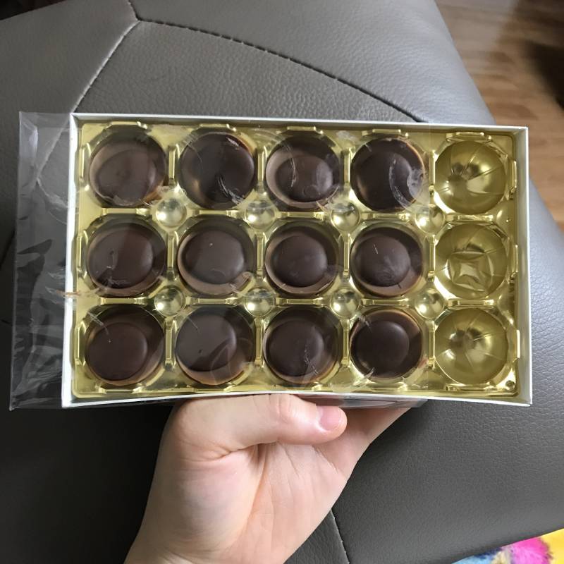 생리통때문에 엄마가 초콜렛 사왔는데 맛있어ㅜㅜ | 인스티즈