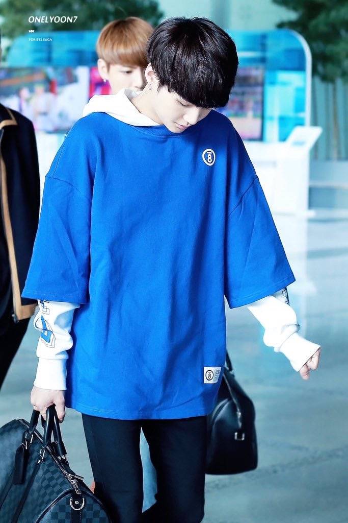 이 옷 너무 이쁜것 같아...... 물론 나랑 어울리진않지만... | 인스티즈