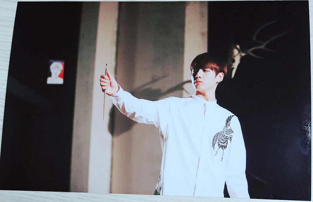 전시회 인화사진으로 보는 3년 전이나 지금이나 애기인 방탄 정국 | 인스티즈