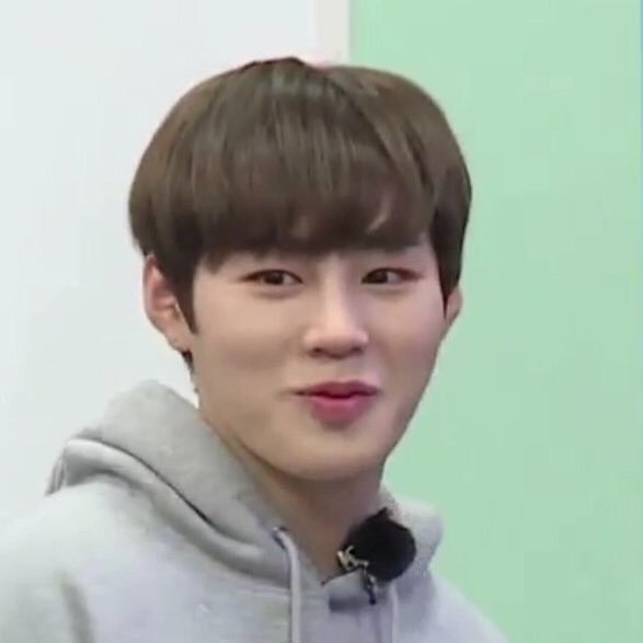 이거 하성운 표정 뭔가 | 인스티즈