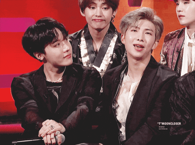 잠이 안 오니까 방탄 생각 나.. | 인스티즈