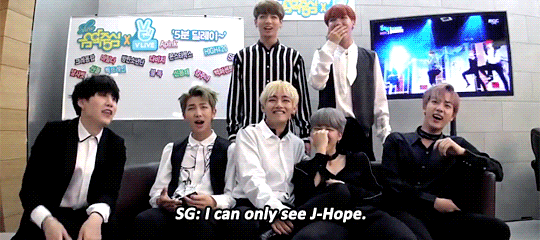 방탄 슈가한테 제이홉은 연예인인거 진짜 너무 웃기다곸ㅋㅋㅋㅋㅋㅋ | 인스티즈