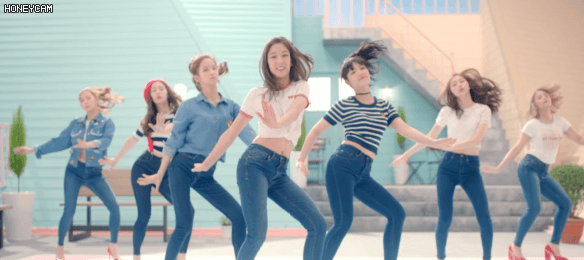 답도 없는 큐브 기획력을 찰떡같이 소화하는 여돌.CLC | 인스티즈