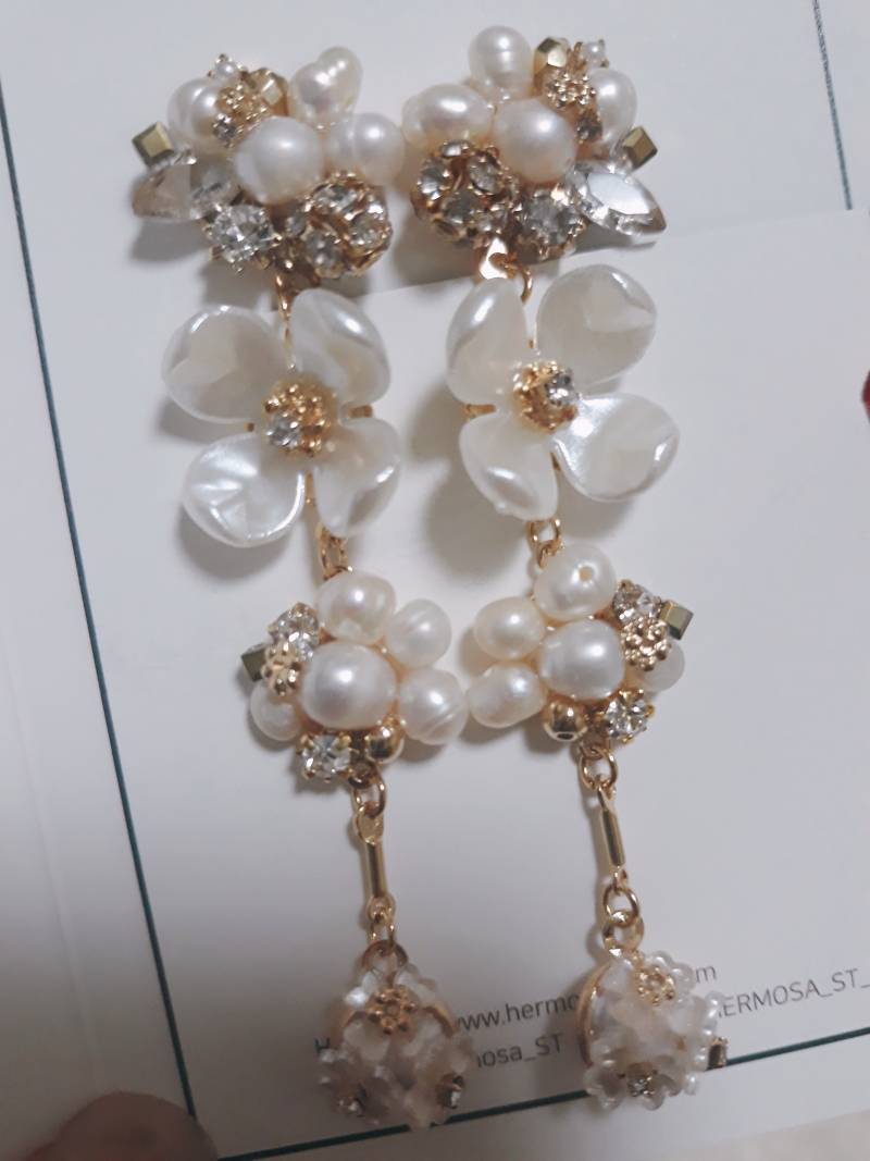 나 귀걸이 시킨거 포장 겁나 예뻐 어떡해ㅋㅋㅋㅋㅋㅋㅋ아ㅠㅠㅠ | 인스티즈