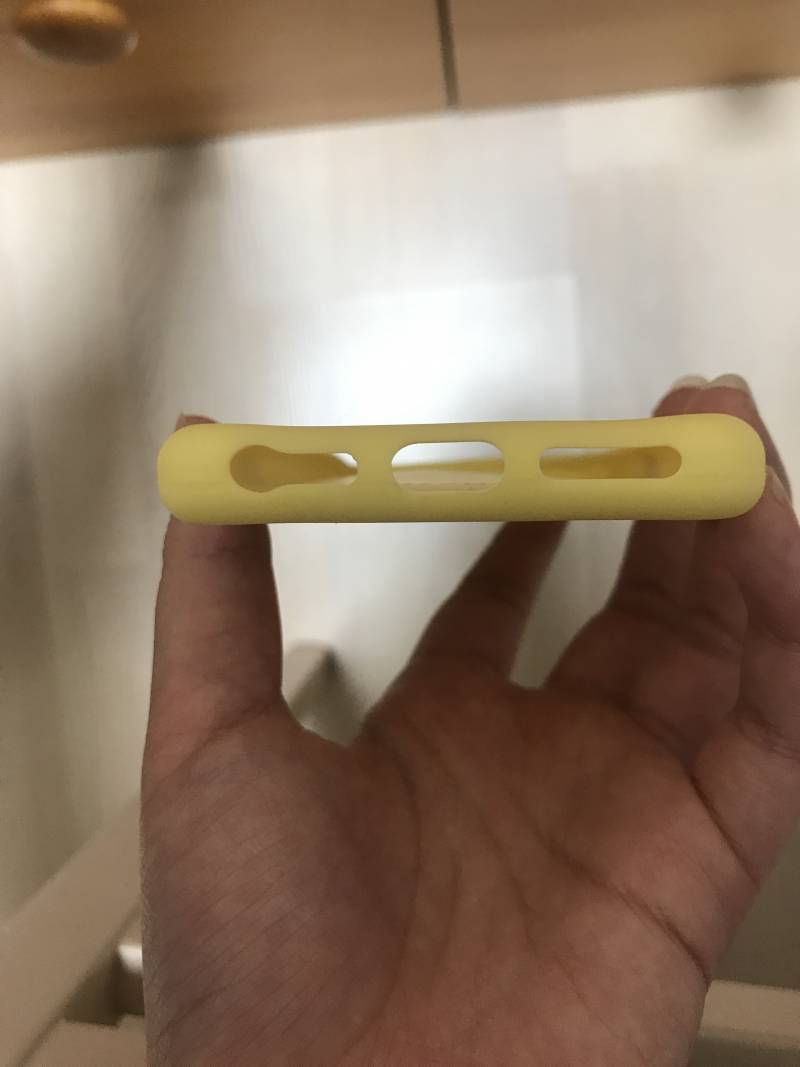 익들아 나 해외 주문제작 케이스 왔는데 잘못 제작된것같아 ㅠㅠㅠㅠㅠ 사진有🔥🔥🔥 | 인스티즈