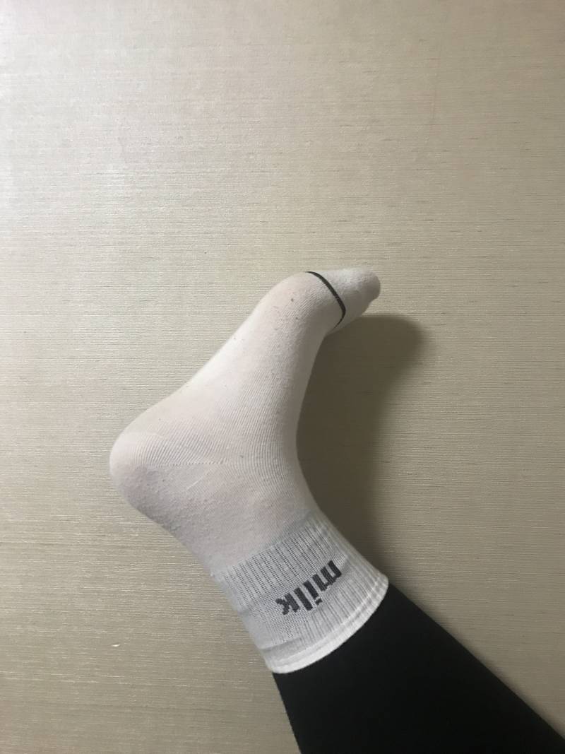 집에서 양말 신는다 vs 안신는다 | 인스티즈