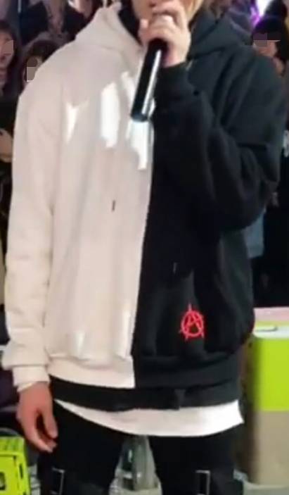 이 후드티 정보 아는익있니?? 사진있어! | 인스티즈