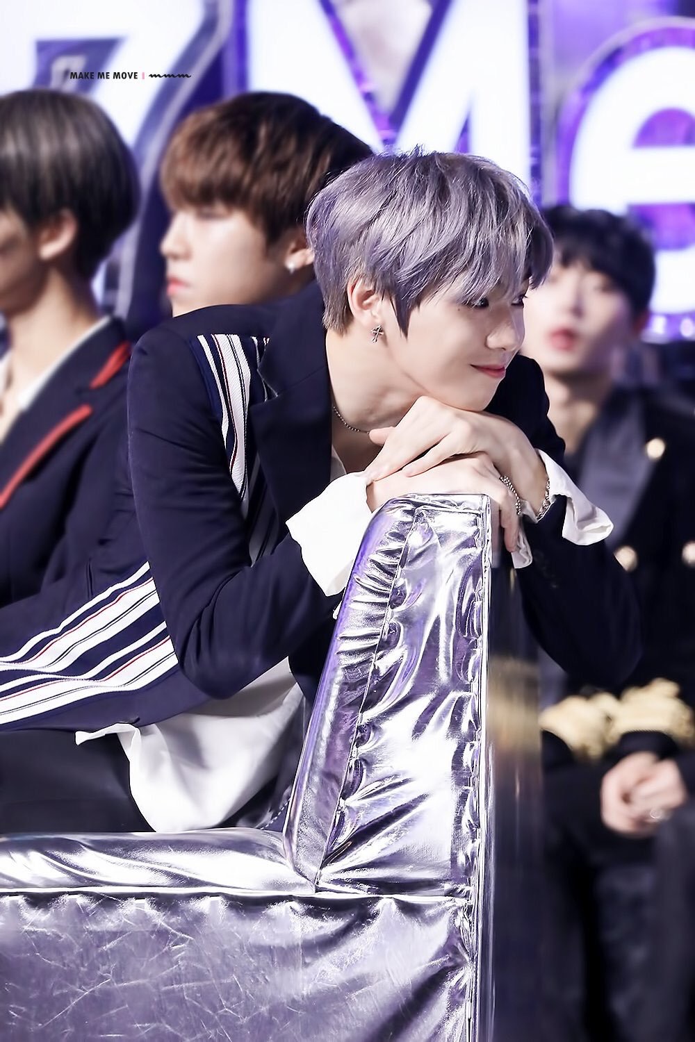 강다니엘 팬 보는 눈빛과 잔망 | 인스티즈