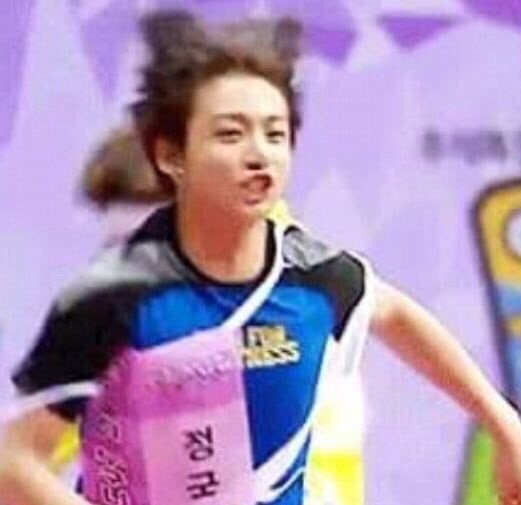 우리 막내 아육대에서 역전하고 1등으로 들어올때 표정..⭐️ | 인스티즈