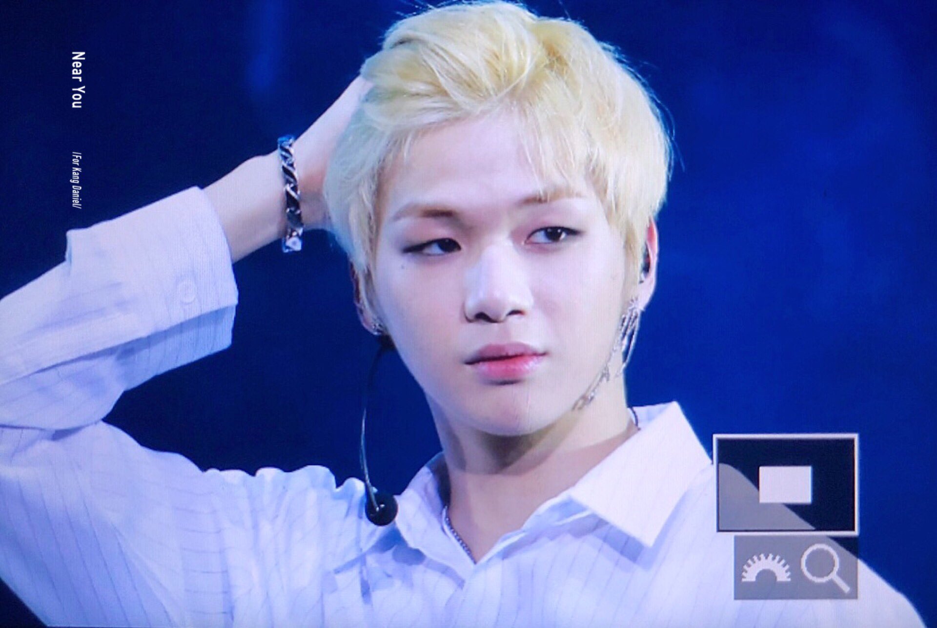 강다니엘 이마 너무이ㅃㅓ,, | 인스티즈