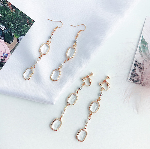 다양한 스타일의 귀걸이와 귀찌를 1000원~5500원에 판매해요!!120여종 | 인스티즈