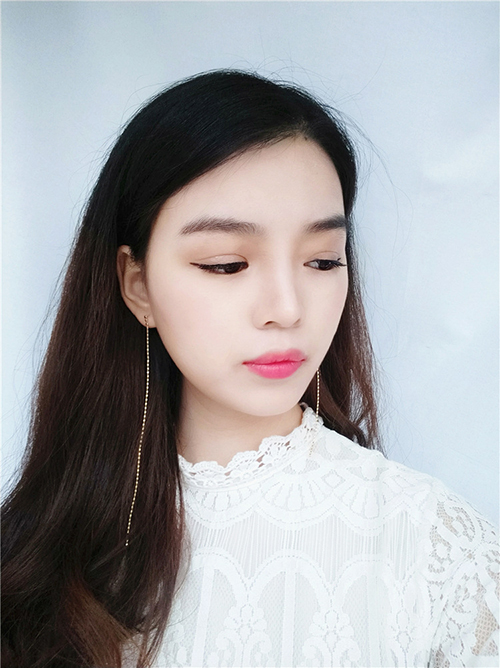 다양한 스타일의 귀걸이와 귀찌를 1000원~5500원에 판매해요!!120여종 | 인스티즈