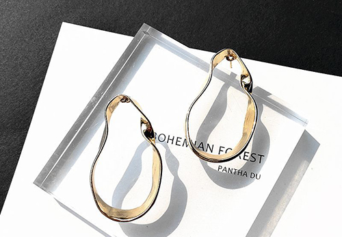 다양한 스타일의 귀걸이와 귀찌를 1000원~5500원에 판매해요!!120여종 | 인스티즈