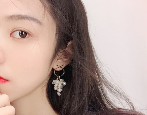 다양한 스타일의 귀걸이와 귀찌를 1000원~5500원에 판매해요!!120여종 | 인스티즈