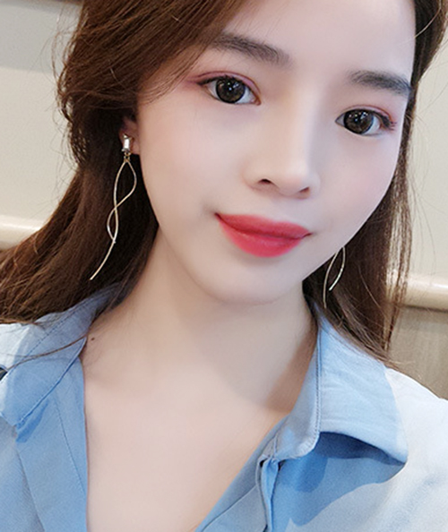 다양한 스타일의 귀걸이와 귀찌를 1000원~5500원에 판매해요!!120여종 | 인스티즈