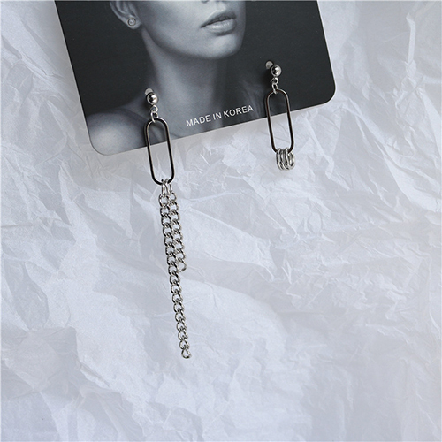 다양한 스타일의 귀걸이와 귀찌를 1000원~5500원에 판매해요!!120여종 | 인스티즈