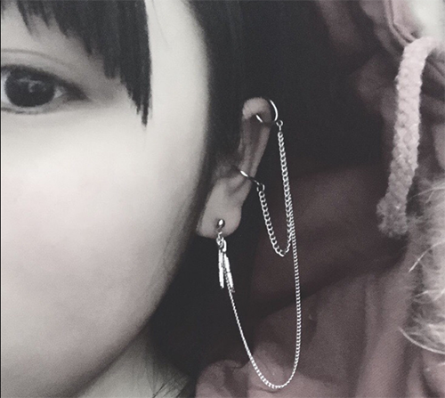 다양한 스타일의 귀걸이와 귀찌를 1000원~5500원에 판매해요!!120여종 | 인스티즈