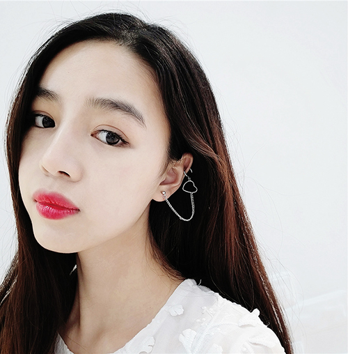 다양한 스타일의 귀걸이와 귀찌를 1000원~5500원에 판매해요!!120여종 | 인스티즈