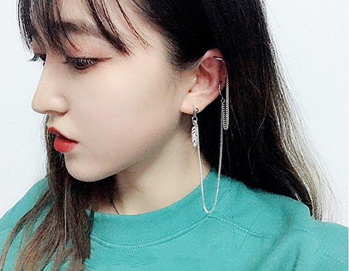 다양한 스타일의 귀걸이와 귀찌를 1000원~5500원에 판매해요!!120여종 | 인스티즈