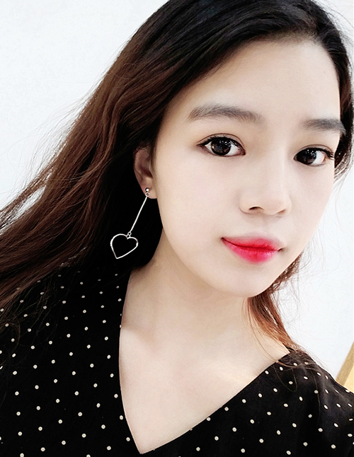 다양한 스타일의 귀걸이와 귀찌를 1000원~5500원에 판매해요!!120여종 | 인스티즈